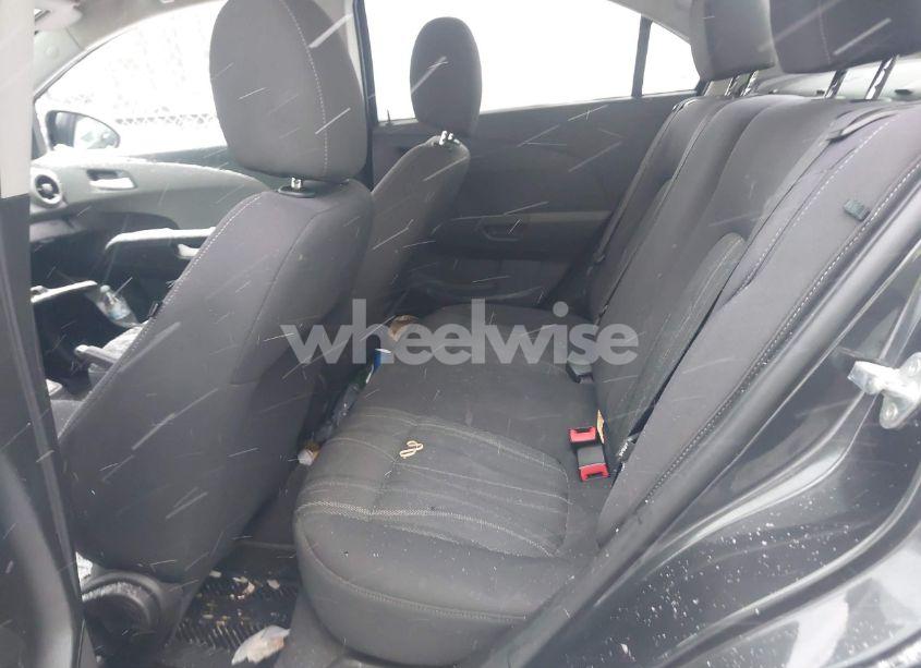 Photo 8 of 2014 Chevrolet Sonic LT AUTO (VIN 1G1JC5SH1E4237102)