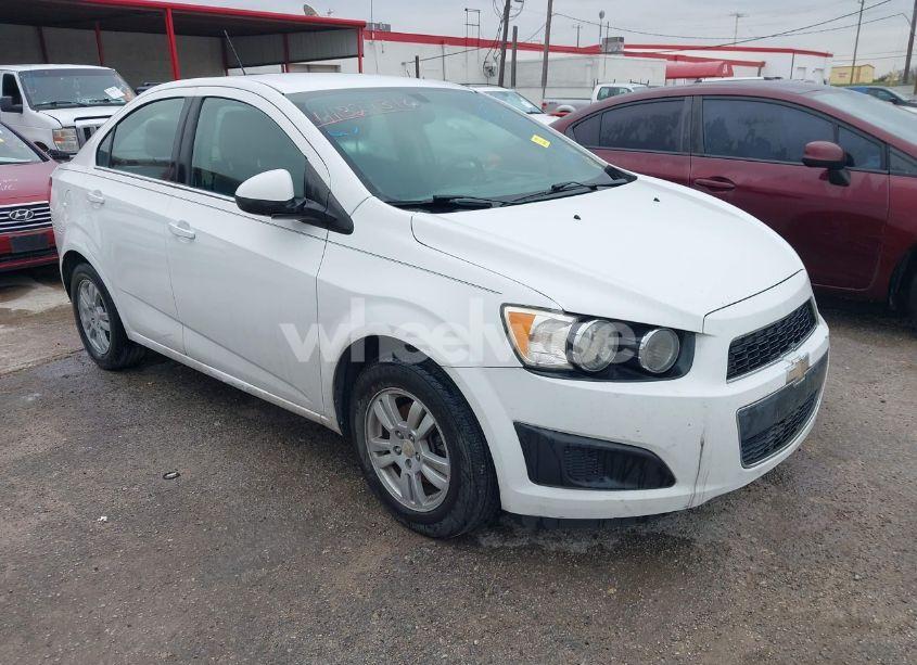 2015 Chevrolet Sonic LT AUTO (VIN 1G1JC5SH1F4126633) main photo