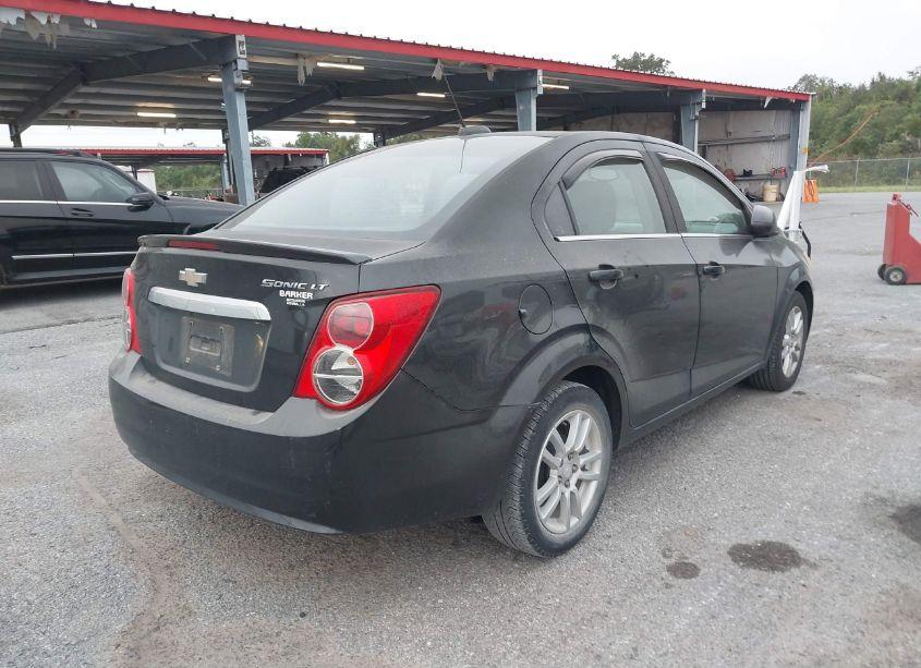 Photo 4 of 2015 Chevrolet Sonic LT AUTO (VIN 1G1JC5SH1F4130357)