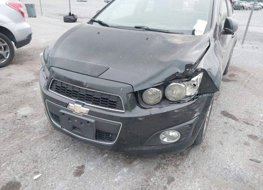 Photo 6 of 2015 Chevrolet Sonic LT AUTO (VIN 1G1JC5SH1F4130357)