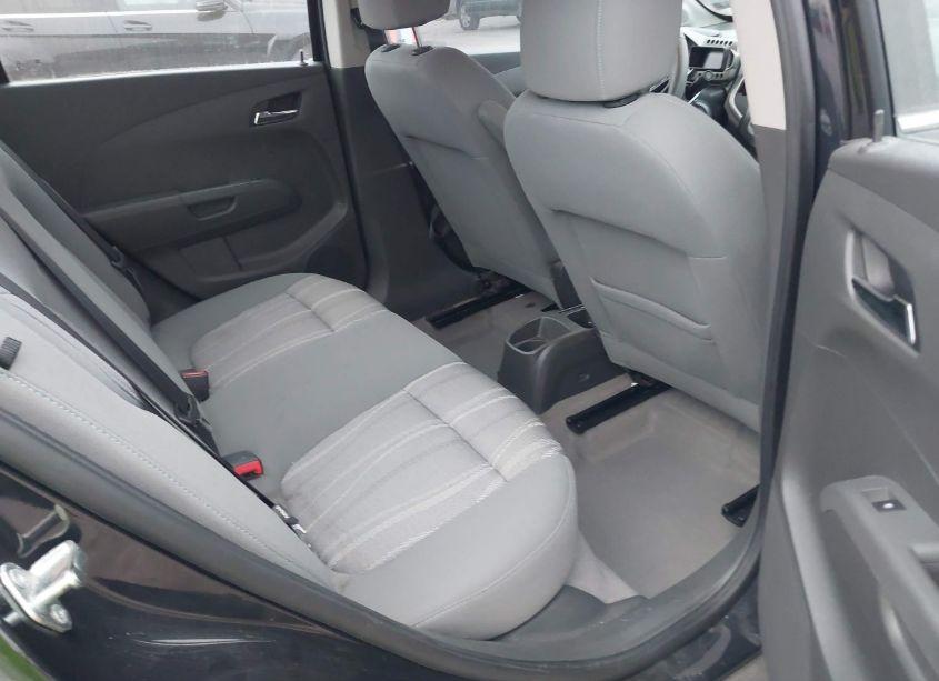 Photo 8 of 2015 Chevrolet Sonic LT AUTO (VIN 1G1JC5SH1F4130357)