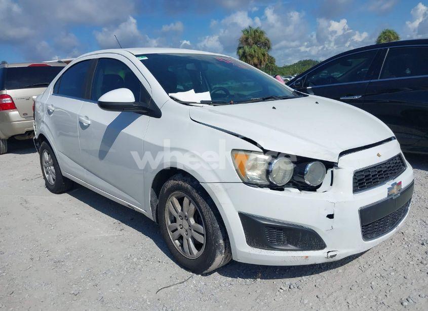 2015 Chevrolet Sonic LT AUTO (VIN 1G1JC5SH1F4148308) main photo