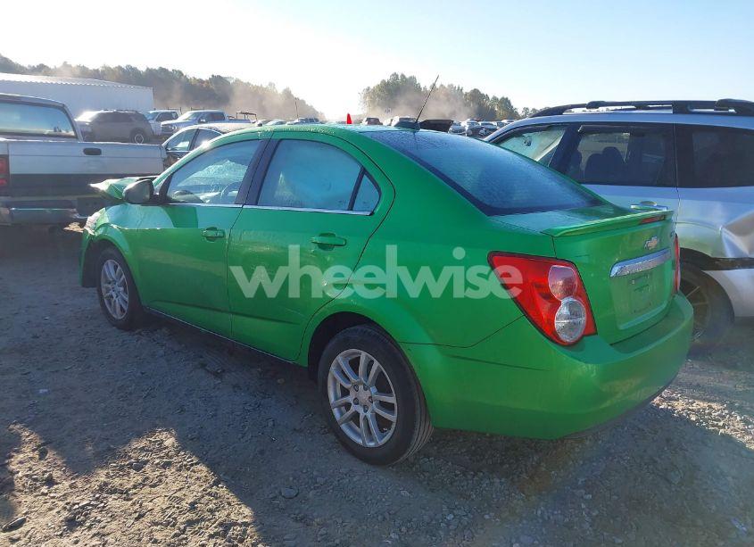 Photo 3 of 2015 Chevrolet Sonic LT AUTO (VIN 1G1JC5SH1F4149779)