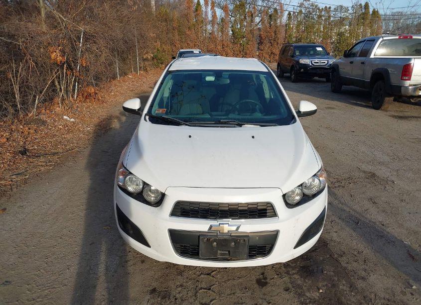 Photo 6 of 2015 Chevrolet Sonic LT AUTO (VIN 1G1JC5SH1F4155520)