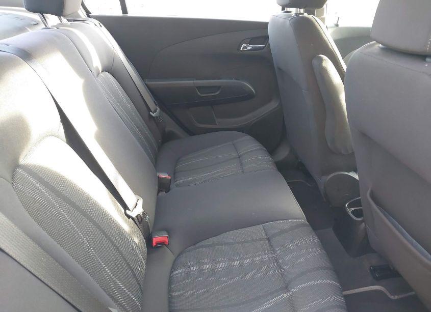 Photo 8 of 2015 Chevrolet Sonic LT AUTO (VIN 1G1JC5SH1F4155520)