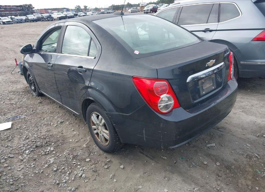 Photo 3 of 2015 Chevrolet Sonic LT AUTO (VIN 1G1JC5SH1F4161639)