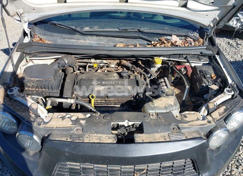 Photo 10 of 2015 Chevrolet Sonic LT AUTO (VIN 1G1JC5SH1F4213870)