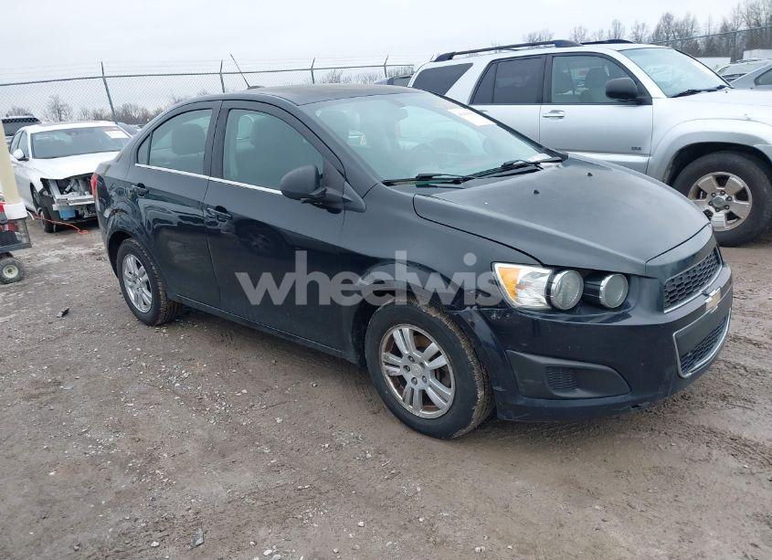 2016 Chevrolet Sonic LT AUTO (VIN 1G1JC5SH1G4133776) main photo