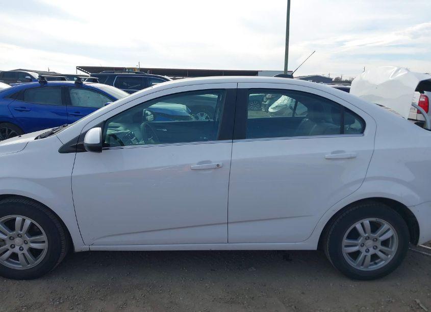 Photo 15 of 2016 Chevrolet Sonic LT AUTO (VIN 1G1JC5SH1G4159617)