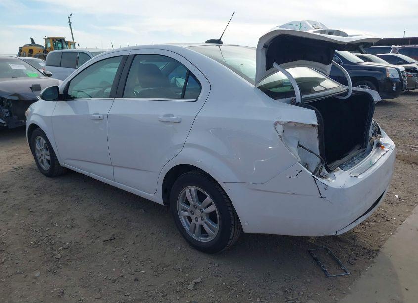 Photo 3 of 2016 Chevrolet Sonic LT AUTO (VIN 1G1JC5SH1G4159617)