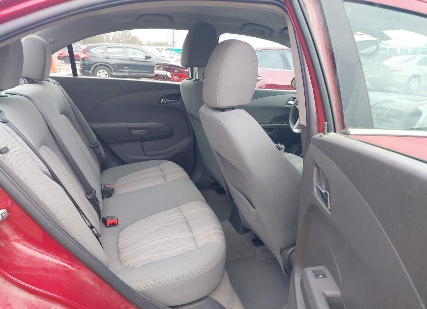 Photo 8 of 2016 Chevrolet Sonic LT AUTO (VIN 1G1JC5SH1G4175929)