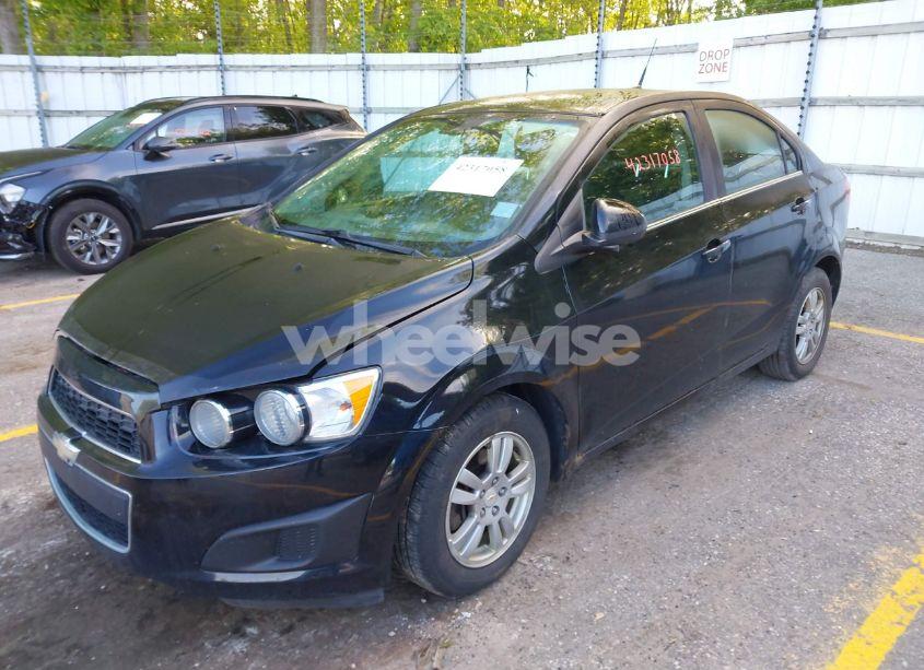 Photo 2 of 2012 Chevrolet Sonic 2LT (VIN 1G1JC5SH2C4108119)