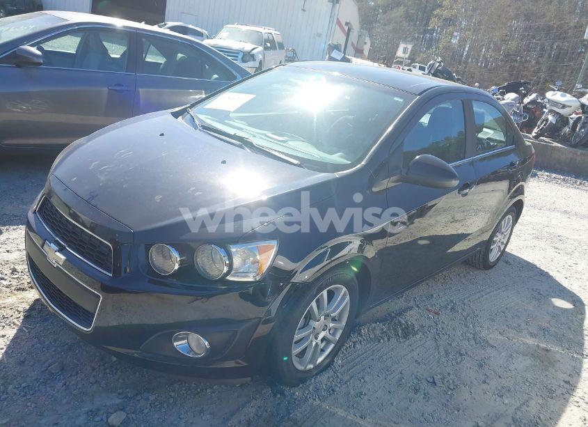 Photo 2 of 2012 Chevrolet Sonic 2LT (VIN 1G1JC5SH2C4112719)