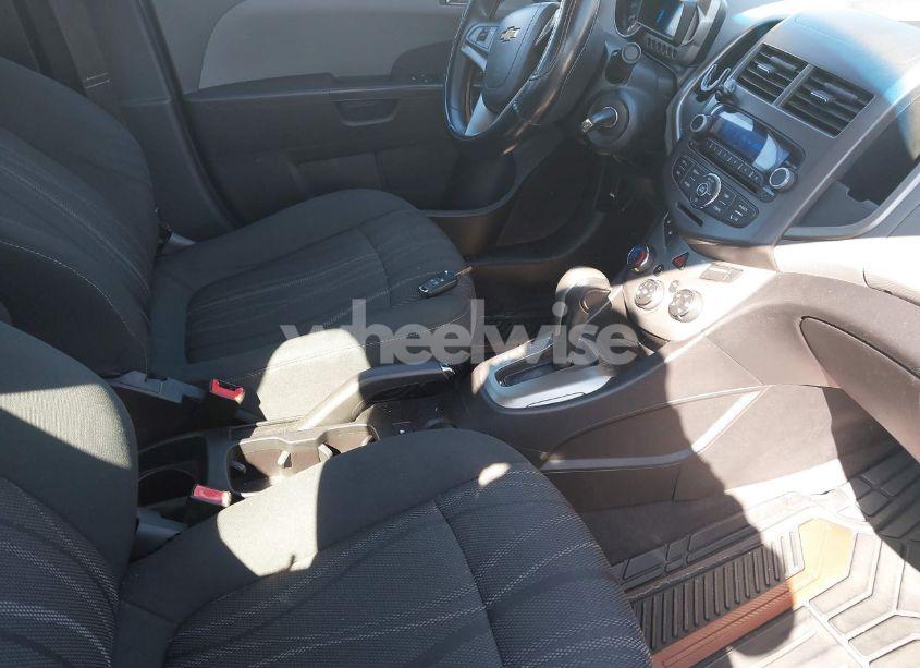 Photo 5 of 2012 Chevrolet Sonic 2LT (VIN 1G1JC5SH2C4112719)