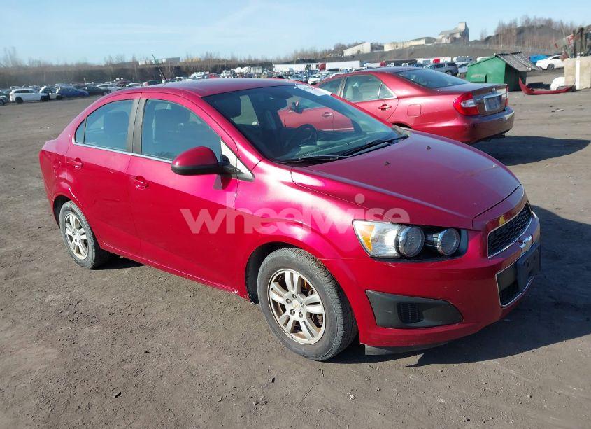 2012 Chevrolet Sonic 2LT (VIN 1G1JC5SH2C4130007) main photo