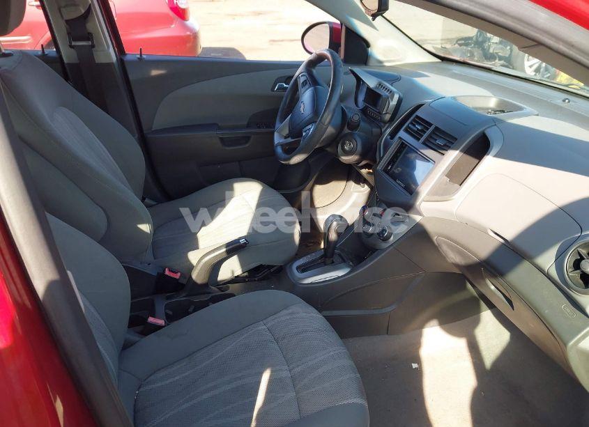 Photo 5 of 2012 Chevrolet Sonic 2LT (VIN 1G1JC5SH2C4130007)