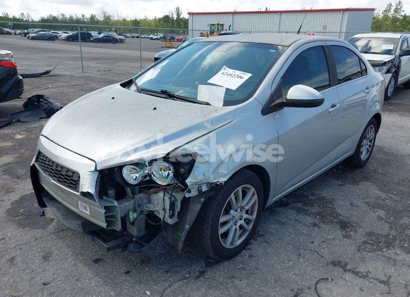 Photo 2 of 2012 Chevrolet Sonic 2LT (VIN 1G1JC5SH2C4143923)