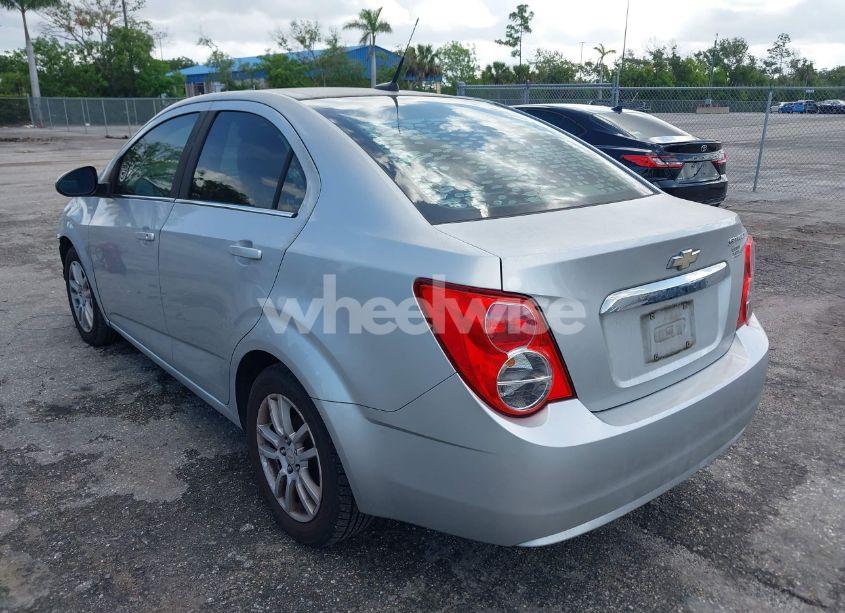 Photo 3 of 2012 Chevrolet Sonic 2LT (VIN 1G1JC5SH2C4143923)