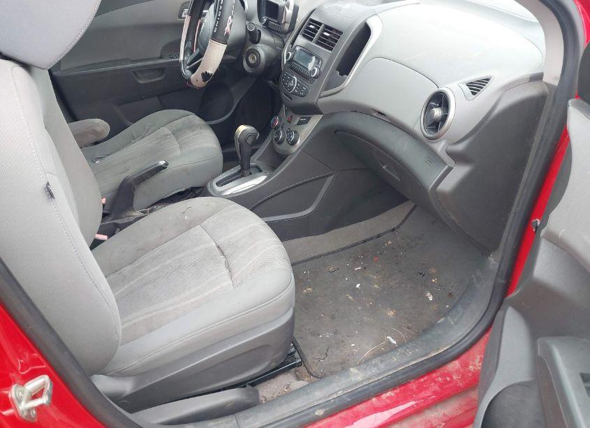 Photo 5 of 2012 Chevrolet Sonic 2LT (VIN 1G1JC5SH2C4170815)