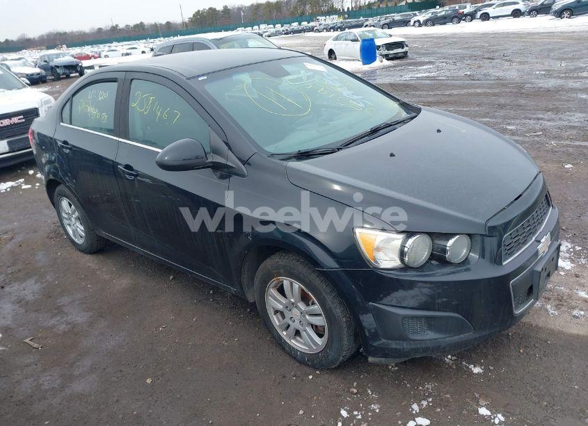 2012 Chevrolet Sonic 2LT (VIN 1G1JC5SH2C4182219) main photo