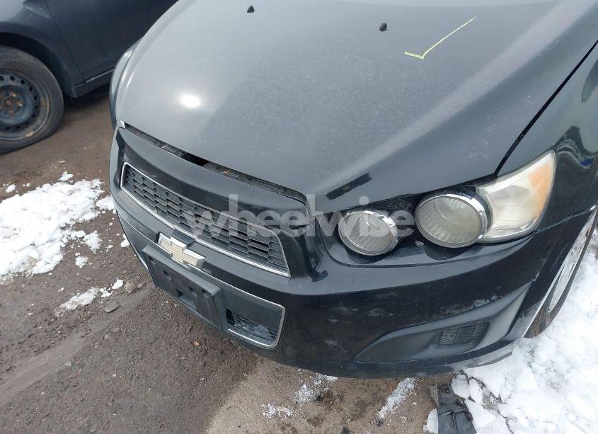 Photo 6 of 2012 Chevrolet Sonic 2LT (VIN 1G1JC5SH2C4182219)