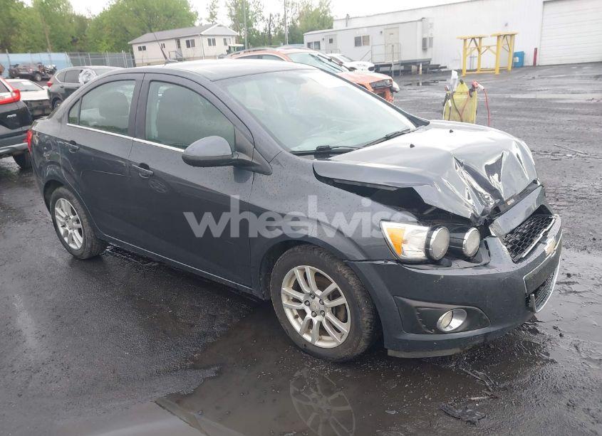 2012 Chevrolet Sonic 2LT (VIN 1G1JC5SH2C4182267) main photo