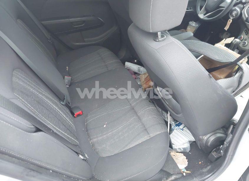 Photo 8 of 2012 Chevrolet Sonic 2LT (VIN 1G1JC5SH2C4227594)