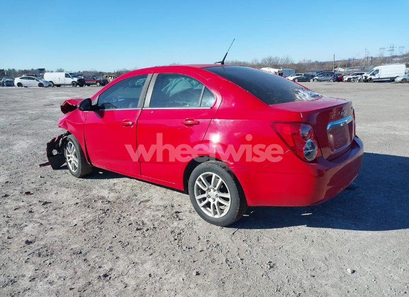 Photo 3 of 2013 Chevrolet Sonic LT AUTO (VIN 1G1JC5SH2D4128212)