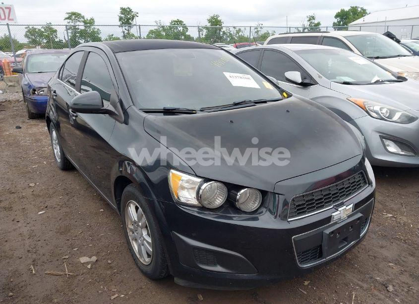 2013 Chevrolet Sonic LT AUTO (VIN 1G1JC5SH2D4157452) main photo