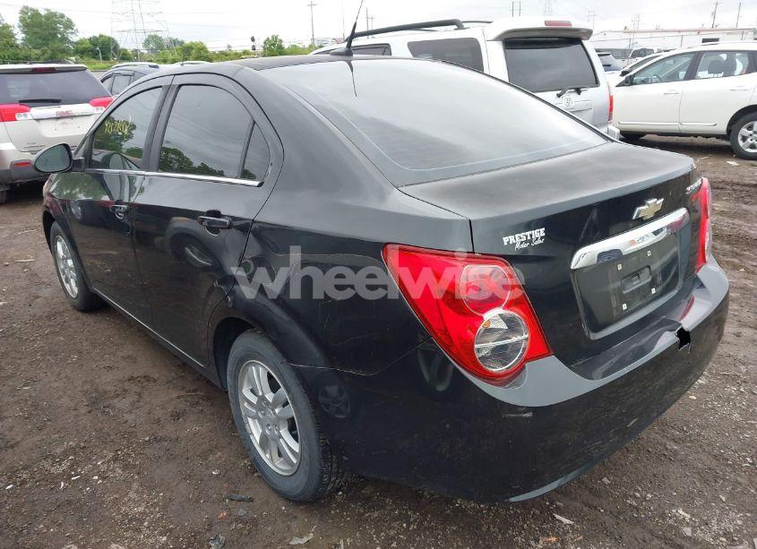 Photo 3 of 2013 Chevrolet Sonic LT AUTO (VIN 1G1JC5SH2D4157452)