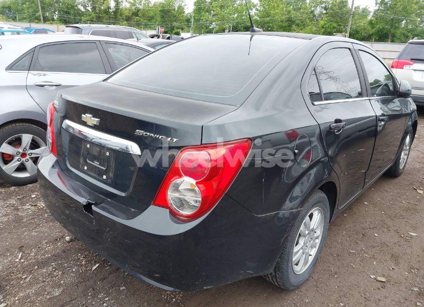 Photo 4 of 2013 Chevrolet Sonic LT AUTO (VIN 1G1JC5SH2D4157452)