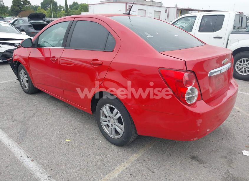 Photo 3 of 2013 Chevrolet Sonic LT AUTO (VIN 1G1JC5SH2D4211008)
