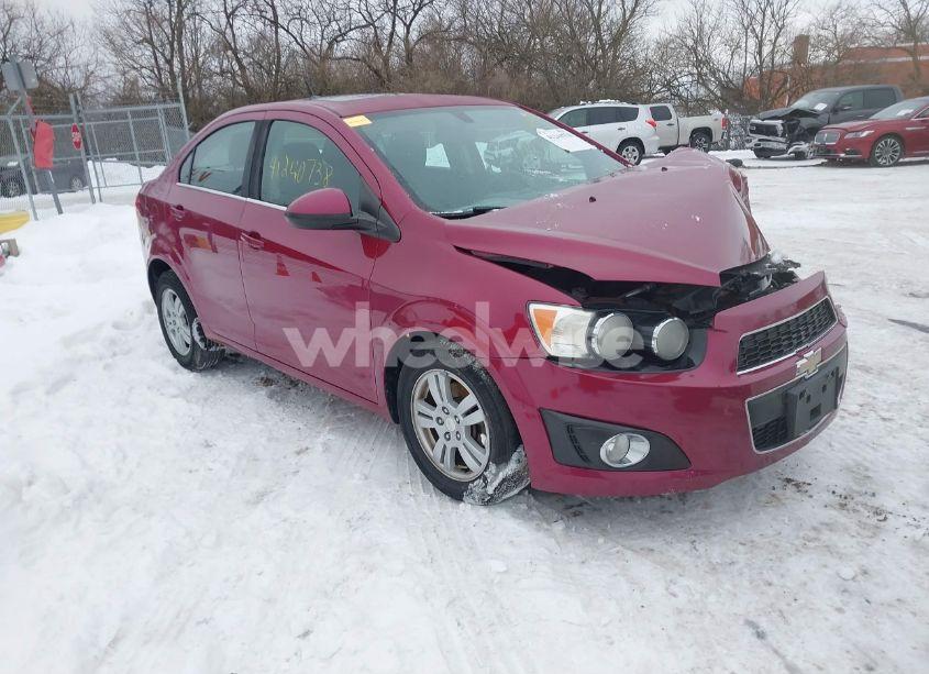 2014 Chevrolet Sonic LT AUTO (VIN 1G1JC5SH2E4110973) main photo