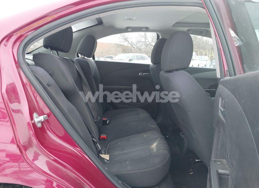 Photo 8 of 2014 Chevrolet Sonic LT AUTO (VIN 1G1JC5SH2E4110973)