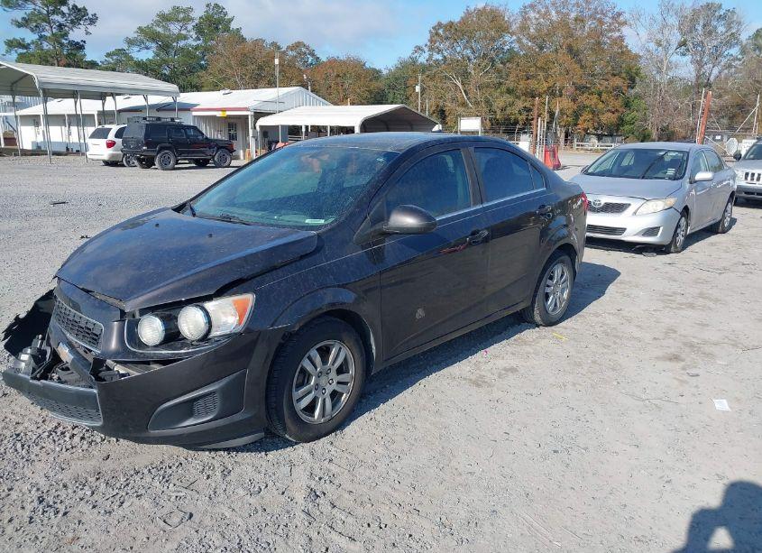 Photo 2 of 2014 Chevrolet Sonic LT AUTO (VIN 1G1JC5SH2E4149580)