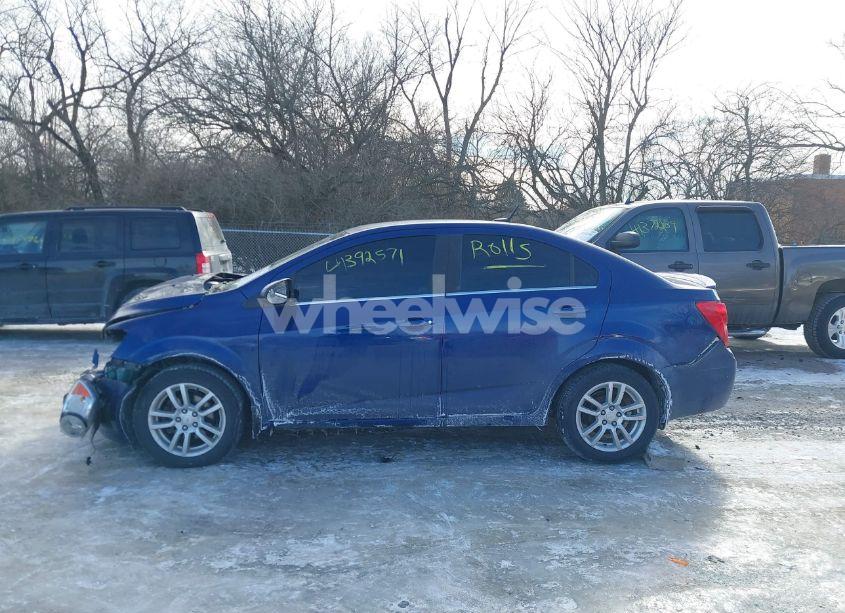 Photo 15 of 2014 Chevrolet Sonic LT AUTO (VIN 1G1JC5SH2E4151376)