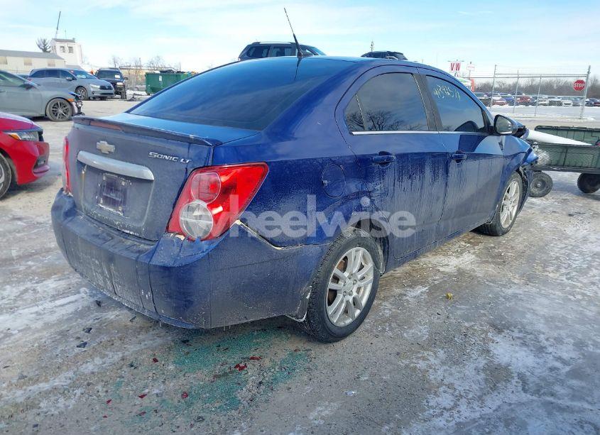 Photo 4 of 2014 Chevrolet Sonic LT AUTO (VIN 1G1JC5SH2E4151376)