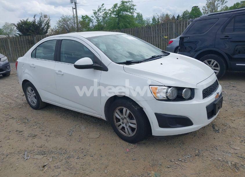 2014 Chevrolet Sonic LT AUTO (VIN 1G1JC5SH2E4162166) main photo