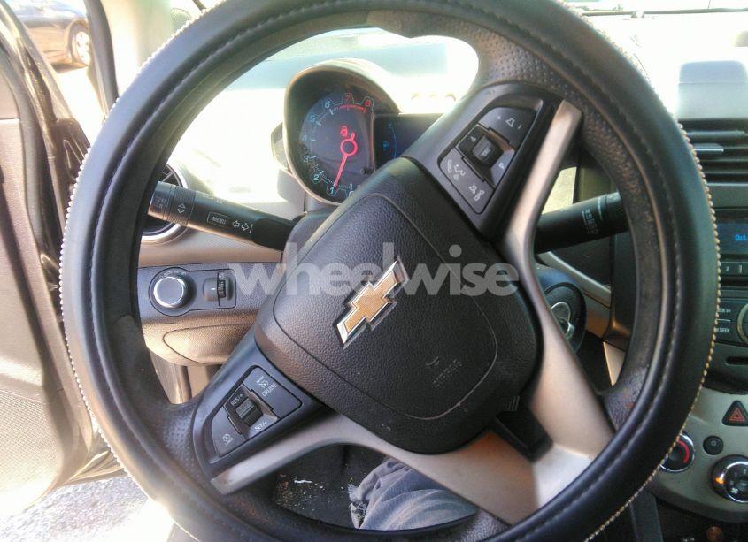 Photo 6 of 2014 Chevrolet Sonic LT AUTO (VIN 1G1JC5SH2E4164189)