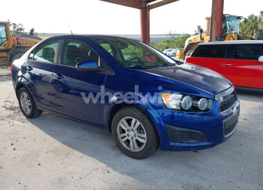 2014 Chevrolet Sonic LT AUTO (VIN 1G1JC5SH2E4176844) main photo