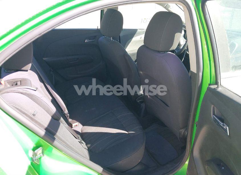 Photo 8 of 2014 Chevrolet Sonic LT AUTO (VIN 1G1JC5SH2E4229543)