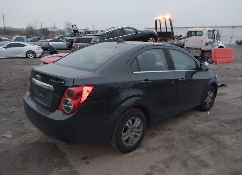 Photo 4 of 2015 Chevrolet Sonic LT AUTO (VIN 1G1JC5SH2F4106567)