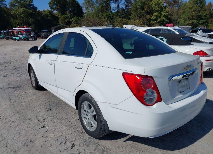 Photo 3 of 2015 Chevrolet Sonic LT AUTO (VIN 1G1JC5SH2F4148754)