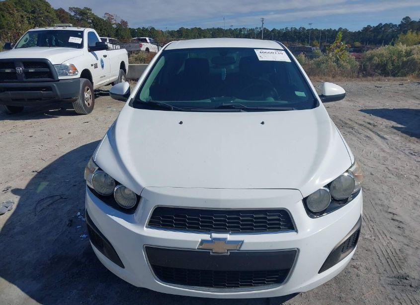 Photo 6 of 2015 Chevrolet Sonic LT AUTO (VIN 1G1JC5SH2F4148754)