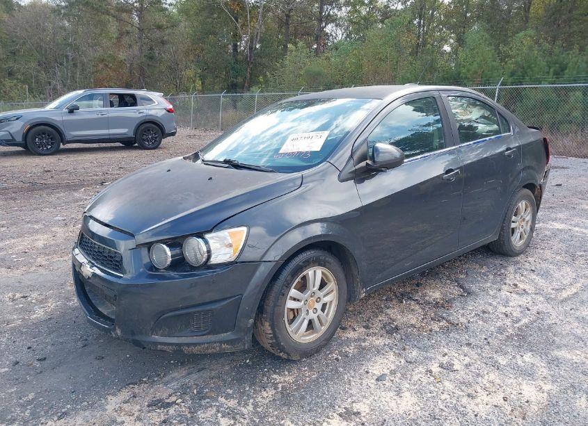 Photo 2 of 2016 Chevrolet Sonic LT AUTO (VIN 1G1JC5SH2G4110992)