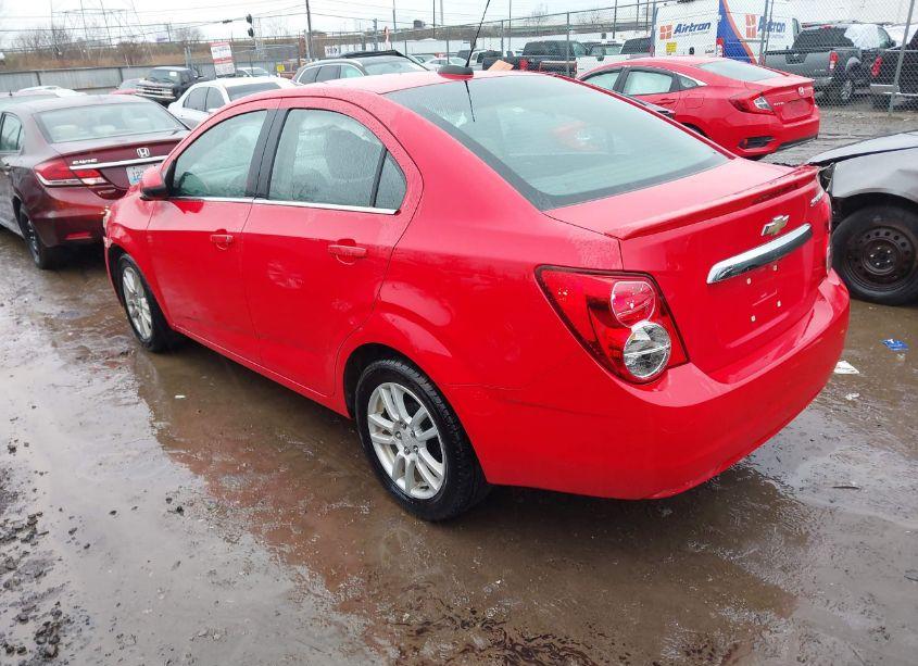 Photo 3 of 2016 Chevrolet Sonic LT AUTO (VIN 1G1JC5SH2G4111480)