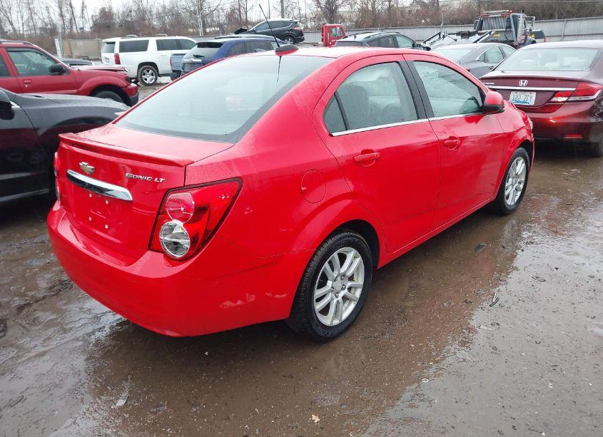 Photo 4 of 2016 Chevrolet Sonic LT AUTO (VIN 1G1JC5SH2G4111480)