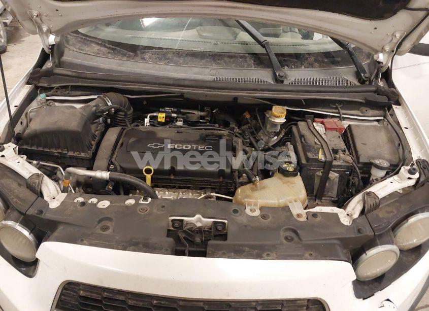 Photo 10 of 2012 Chevrolet Sonic 2LT (VIN 1G1JC5SH3C4105827)