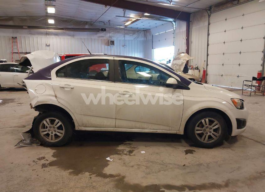 Photo 13 of 2012 Chevrolet Sonic 2LT (VIN 1G1JC5SH3C4105827)