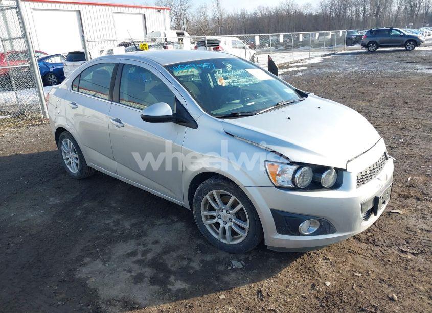 2012 Chevrolet Sonic 2LT (VIN 1G1JC5SH3C4150153) main photo